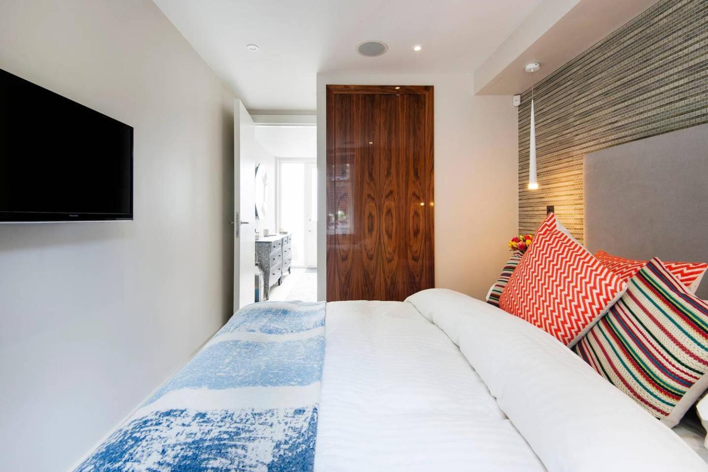 The Bohemian Rhapsody, Hampstead - By Out Of Office Lifestyle Apartament *
