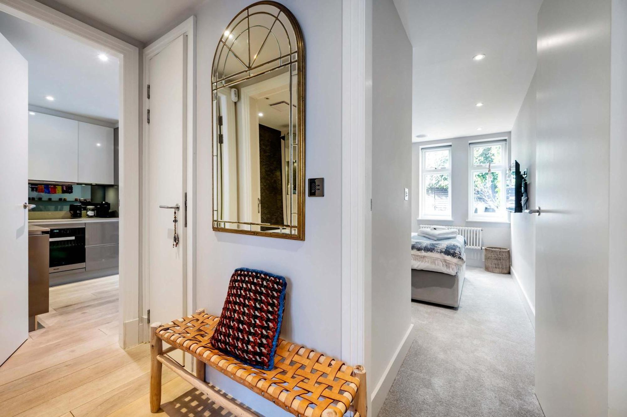 Apartament The Bohemian Rhapsody, Hampstead - By Out Of Office Lifestyle